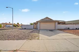 11902 N 73rd Ave, Peoria, AZ 85345 - Photo 1