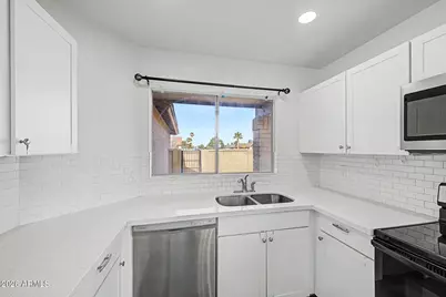 11902 N 73rd Avenue, Peoria, AZ 85345 - Photo 12