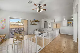 2633 S 81st Ln, Phoenix, AZ 85043 - Photo 8