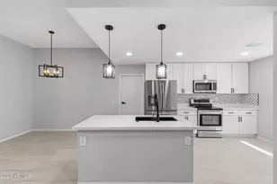 16817 N Meadow Park Dr, Sun City, AZ 85351 - Photo 14