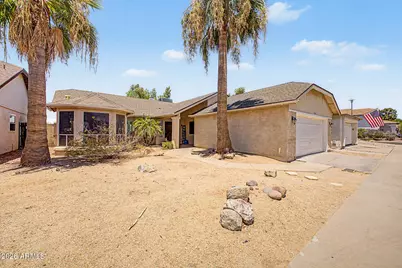 15652 N 38th Place, Phoenix, AZ 85032 - Photo 2