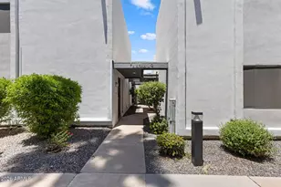 8586 E Indian School Rd, Scottsdale, AZ 85251 - Photo 2