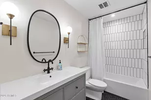 8586 E Indian School Rd, Scottsdale, AZ 85251 - Photo 18