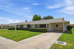 10411 W Prairie Hills Circle W, Sun City, AZ 85351 - Photo 2