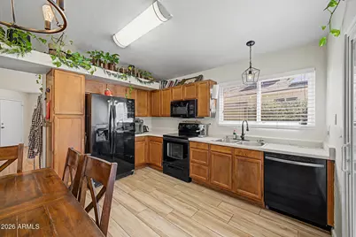 7347 W Paradise Drive, Peoria, AZ 85345 - Photo 10