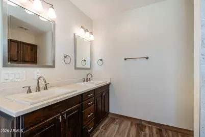 5002 E Mitchell Drive, Phoenix, AZ 85018 - Photo 16