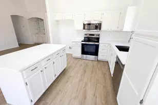 8421 W Willowbrook Dr, Peoria, AZ 85382 - Photo 2