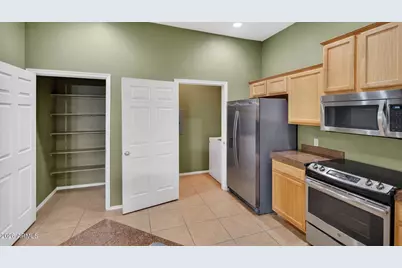 14575 W Mountain View Boulevard #11217, Surprise, AZ 85374 - Photo 6