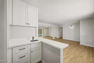 4101 E Alan Ln, Phoenix, AZ 85028 - Photo 10
