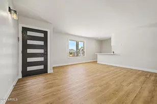 4101 E Alan Ln, Phoenix, AZ 85028 - Photo 4