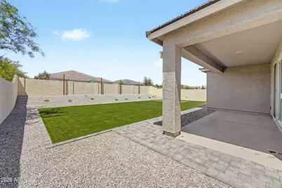 15896 W Desert Hollow Drive, Surprise, AZ 85387 - Photo 34