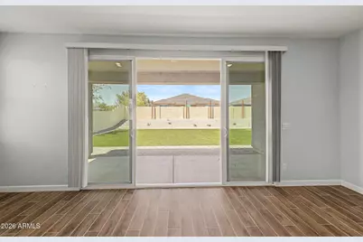 15896 W Desert Hollow Drive, Surprise, AZ 85387 - Photo 18