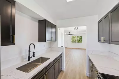 2205 S Mill Avenue, Tempe, AZ 85282 - Photo 8