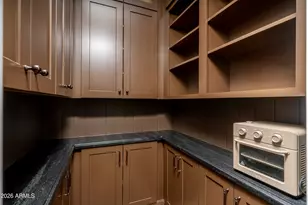3714 E Sells Dr, Phoenix, AZ 85018 - Photo 6