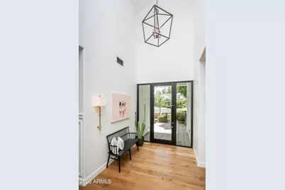 3714 E Sells Drive, Phoenix, AZ 85018 - Photo 2