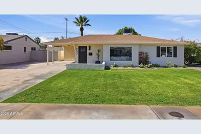 933 E Cavalier Drive, Phoenix, AZ 85014 - Photo 2