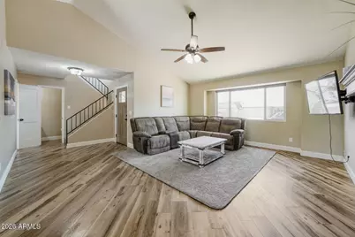 7633 W Pershing Avenue, Peoria, AZ 85381 - Photo 2