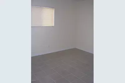 4940 E Holly Street #Apt B, Phoenix, AZ 85008 - Photo 10