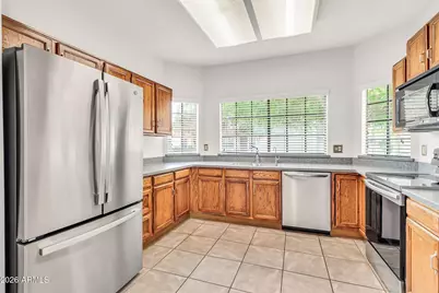 962 E Vaughn Avenue, Gilbert, AZ 85234 - Photo 6