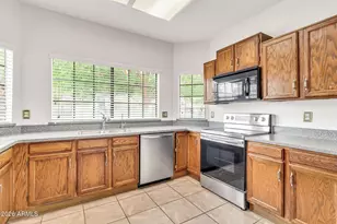 962 E Vaughn Ave, Gilbert, AZ 85234 - Photo 8