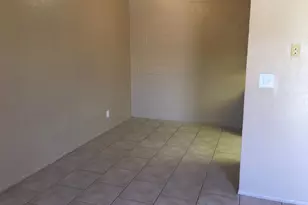 7010 N 68th Dr, Glendale, AZ 85303 - Photo 4