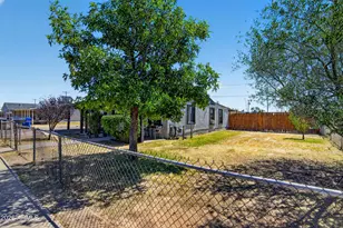 931 S Drew St, Mesa, AZ 85210 - Photo 4