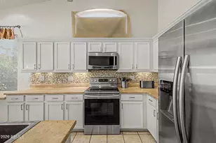 1427 W South Fork Dr, Phoenix, AZ 85045 - Photo 16