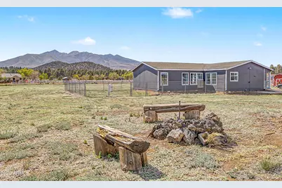 7769 Emily Way, Flagstaff, AZ 86004 - Photo 6