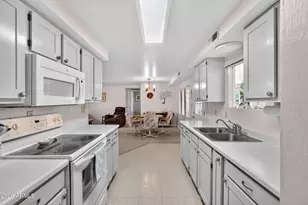 3671 E Stagecoach Pass Ave, San Tan Valley, AZ 85140 - Photo 8