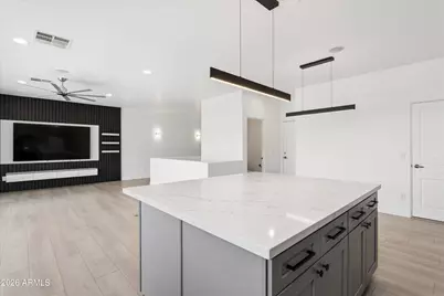 10011 N 1st Avenue, Phoenix, AZ 85021 - Photo 14