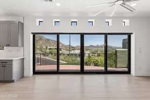 10011 N 1st Ave, Phoenix, AZ 85021 - Photo 8