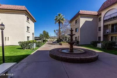 3033 E Devonshire Avenue #3029, Phoenix, AZ 85016 - Photo 2
