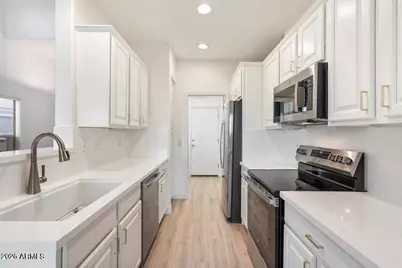 12641 N 18th Place, Phoenix, AZ 85022 - Photo 10