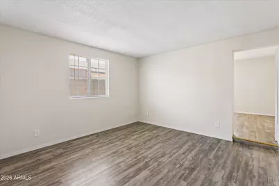 735 E South Mountain Avenue, Phoenix, AZ 85042 - Photo 24