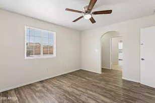 735 E South Mountain Ave, Phoenix, AZ 85042 - Photo 22