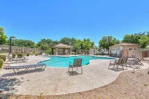 1525 S Owl Dr, Gilbert, AZ 85296 - Photo 32