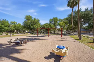 1525 S Owl Dr, Gilbert, AZ 85296 - Photo 36