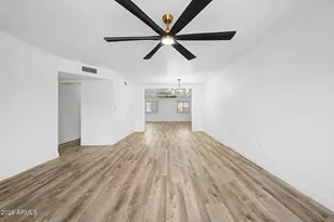 9839 W Royal Oak Rd, Sun City, AZ 85351 - Photo 8