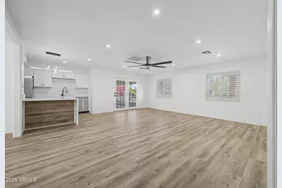 9839 W Royal Oak Road, Sun City, AZ 85351 - Photo 2