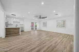 9839 W Royal Oak Rd, Sun City, AZ 85351 - Photo 2