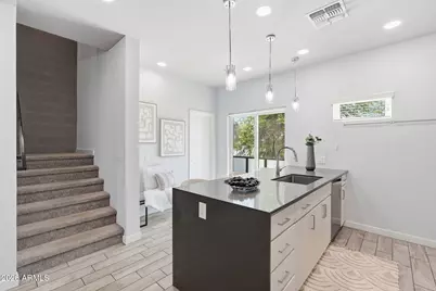 2727 E Thomas Road #5, Phoenix, AZ 85016 - Photo 12