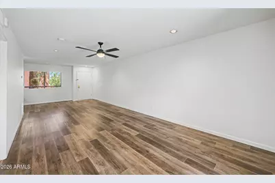 12222 N Paradise Village Parkway S #323, Phoenix, AZ 85032 - Photo 8