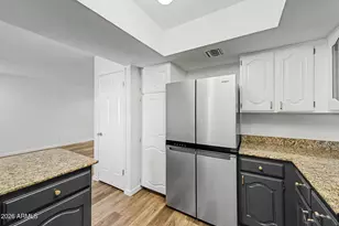 12222 N Paradise Vlg Pkwy S, Phoenix, AZ 85032 - Photo 10