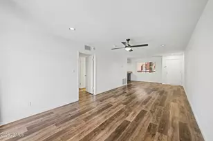 12222 N Paradise Vlg Pkwy S, Phoenix, AZ 85032 - Photo 12