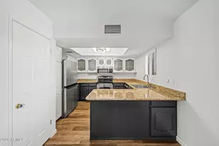 12222 N Paradise Vlg Pkwy S, Phoenix, AZ 85032 - Photo 8