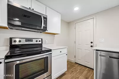 750 W 1st Place, Mesa, AZ 85201 - Photo 8