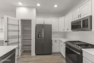 22533 N Arrellaga Dr, Sun City West, AZ 85375 - Photo 12