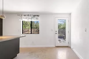 934A W Parkway Blvd, Tempe, AZ 85281 - Photo 2