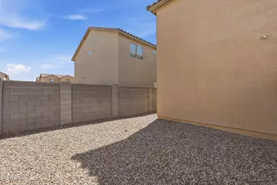 5437 W Albeniz Place, Phoenix, AZ 85043 - Photo 32