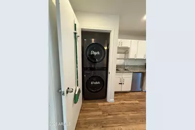 6826 W Pierson Street, Phoenix, AZ 85033 - Photo 6